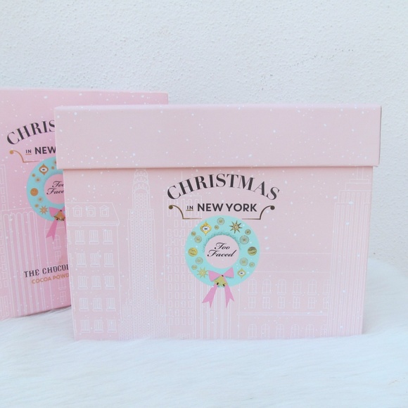 Too Faced Christmas in New York Set - Picture 5 of 8